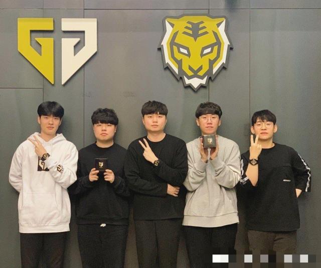 精彩的足球 精彩的足球