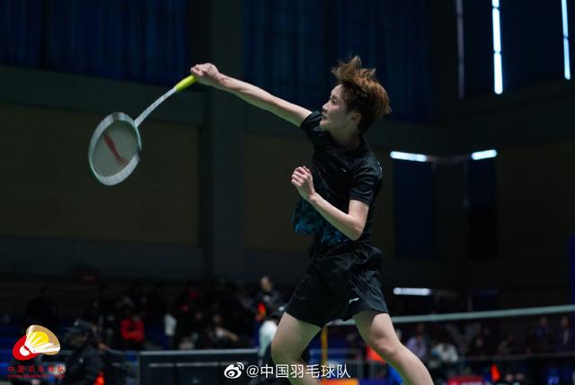 不再过度依 不再过度依