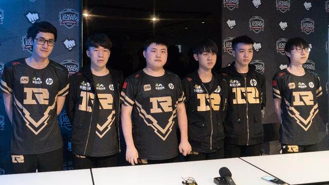 似乎并没有 似乎并没有