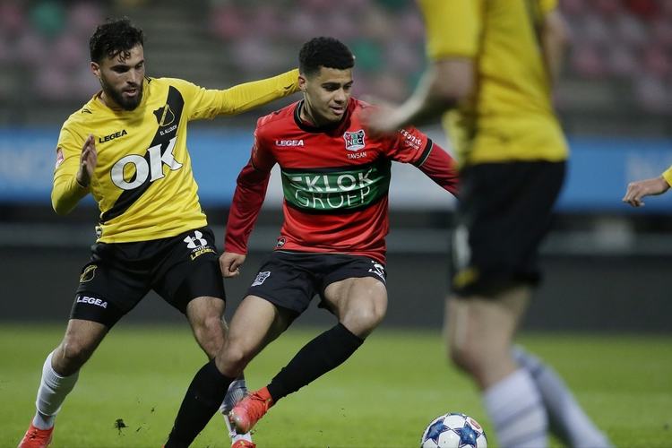 在詹姆斯职 在詹姆斯职