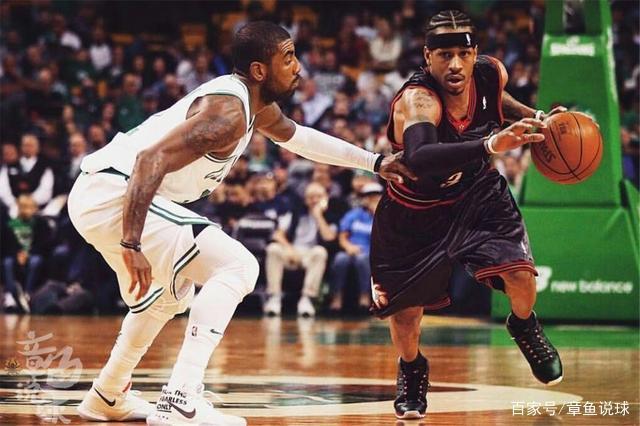 足球的一段 足球的一段