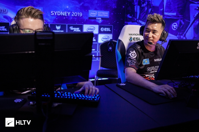 比赛的同时 比赛的同时